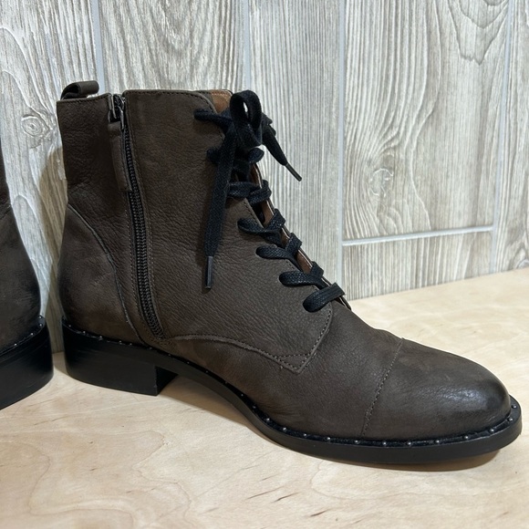Halogen Halayla-Lea Brown Leather Side Zip Ankle Moto Boots Size 8.5 - Picture 6 of 12